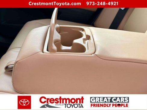 Used 2022 Lexus ES 300h w/ Premium Package image 10