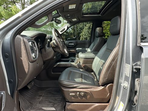 Used 2019 GMC Sierra 1500 Denali w/ Denali Ultimate Package AWD/4WD image 14