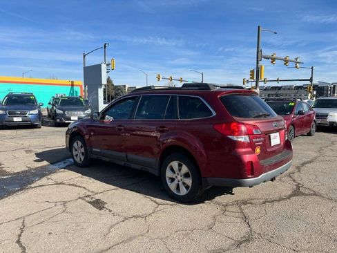 Used 2011 Subaru Outback 2.5i Premium w/ All-Weather Pkg image 8