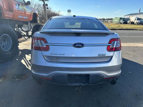 Used 2010 Ford Taurus SHO image 6