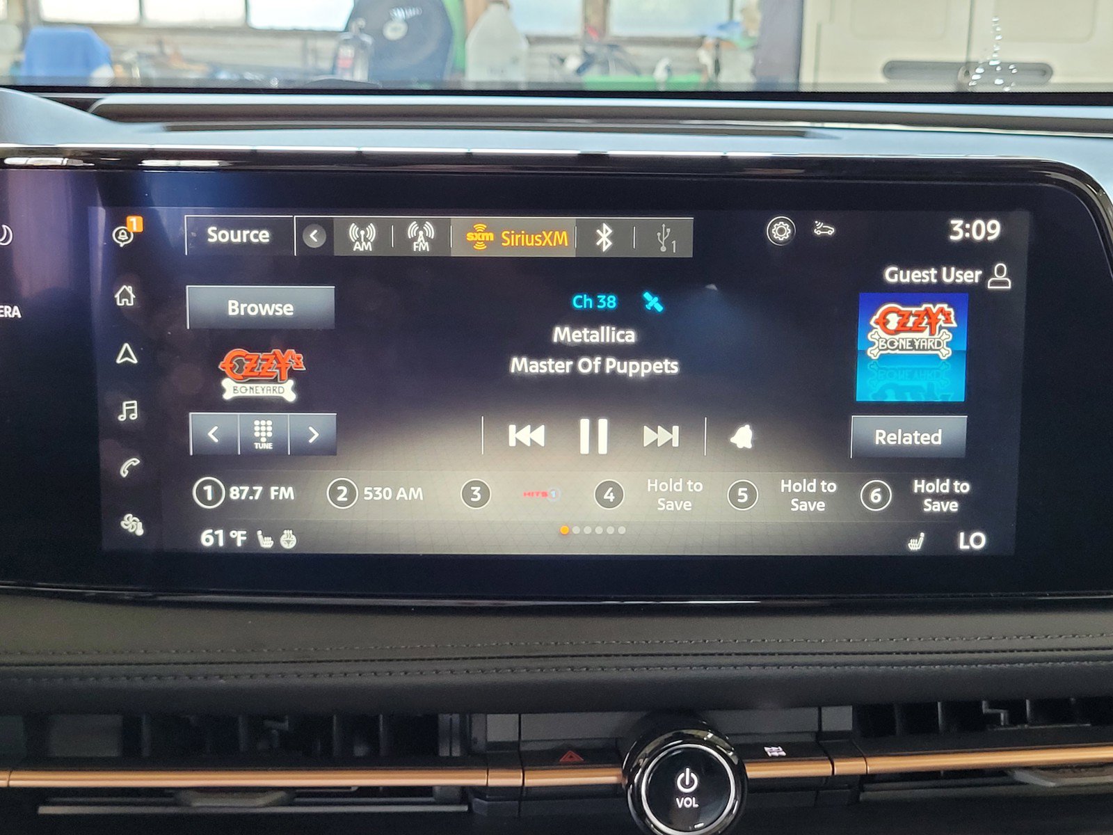 Certified 2024 Nissan Ariya FWD image 11