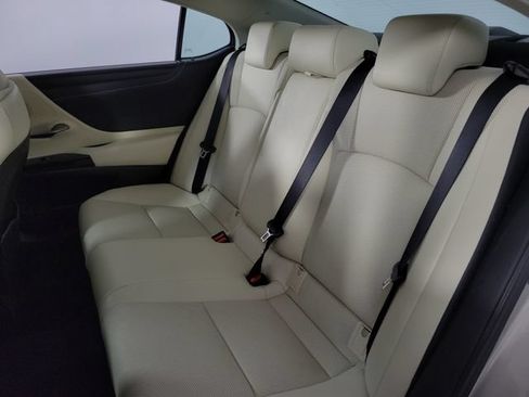 Used 2022 Lexus ES 350 w/ Premium Package FWD image 18