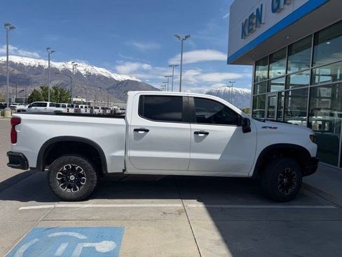 Used 2023 Chevrolet Silverado 1500 ZR2 AWD/4WD image 8