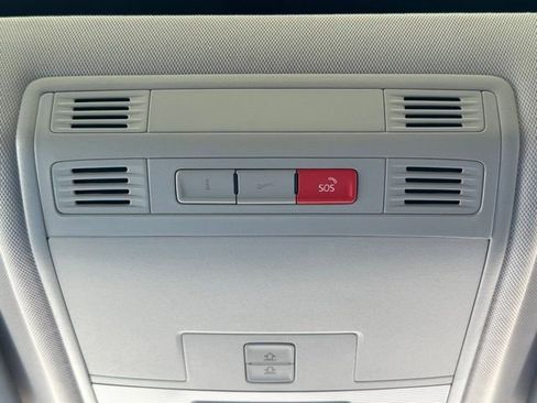 New 2026 Volkswagen Taos SE AWD/4WD image 39
