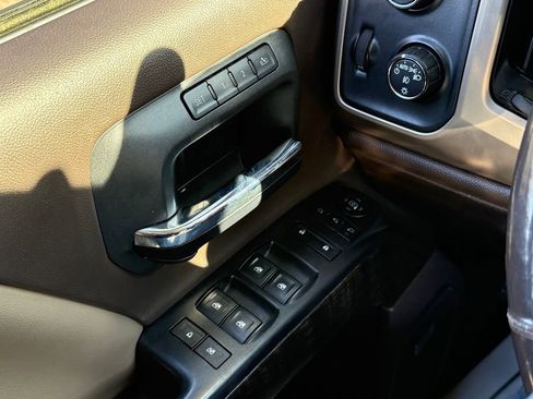 Used 2016 GMC Sierra 2500 Denali w/ Duramax Plus Package image 31