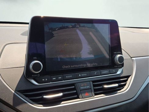 Used 2023 Nissan Altima 2.5 SR FWD image 56