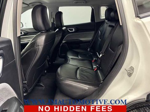 Used 2022 Jeep Compass Latitude image 14