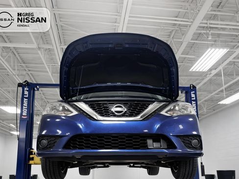 Used 2019 Nissan Sentra SV w/ Special Edition Package FWD image 5