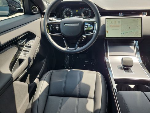 New 2026 Land Rover Range Rover Evoque S image 4