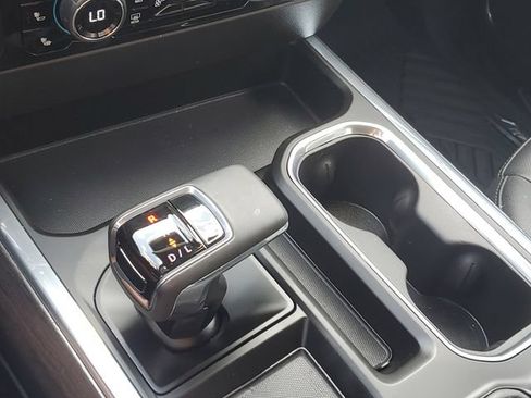 Certified 2024 Chevrolet Silverado 1500 LTZ w/ LTZ Convenience Package II AWD/4WD image 28