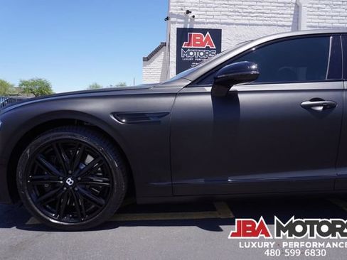 Used 2023 Bentley Flying Spur Plug-In Hybrid AWD/4WD image 54