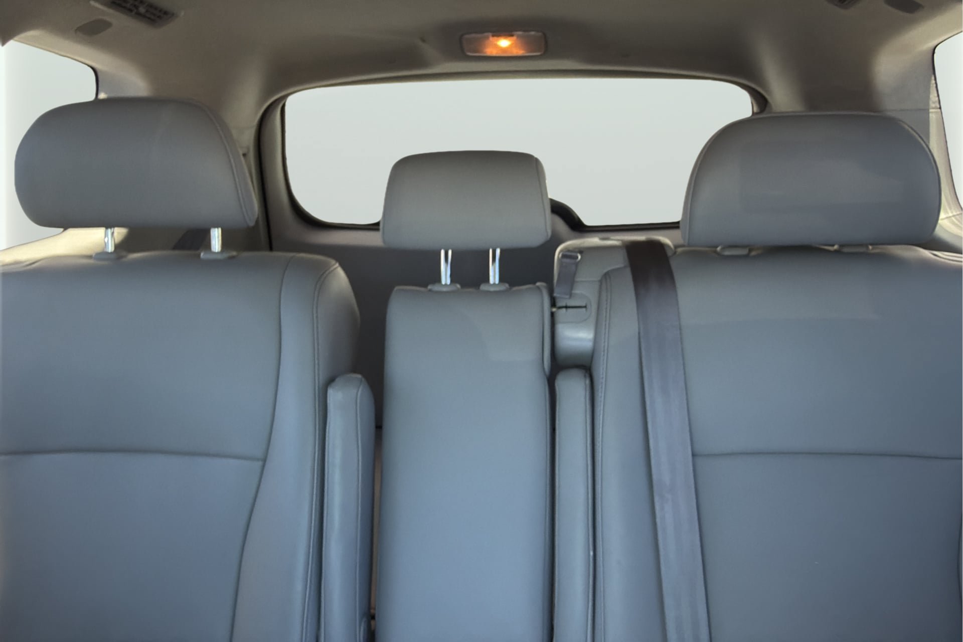 Used 2012 Toyota Highlander Limited w/ Tow Pkg FWD image 27