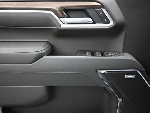 New 2026 Chevrolet Silverado 1500 RST w/ Redline Edition AWD/4WD image 24