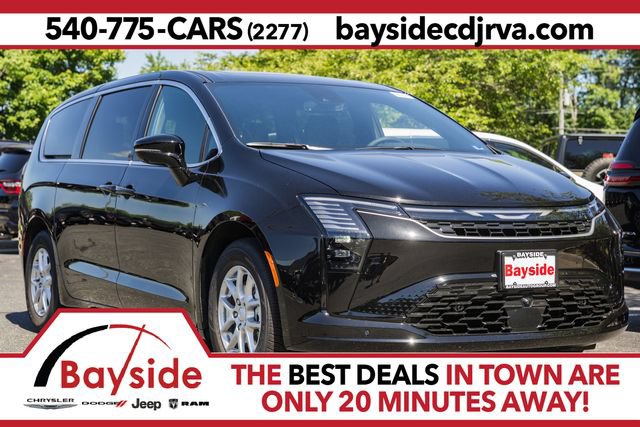 New 2027 Chrysler Pacifica Select w/ Family Tech Group FWD image 1