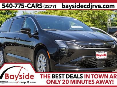 New 2027 Chrysler Pacifica Select