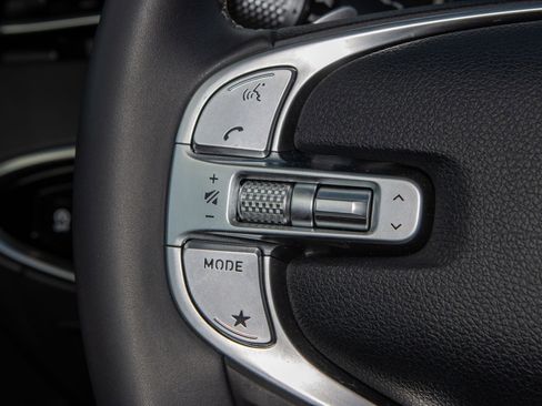 Used 2024 Genesis GV70 2.5T image 29