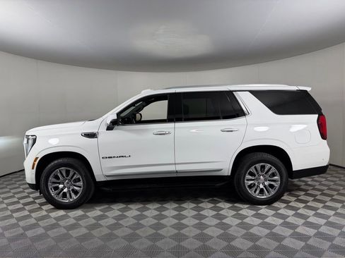 Used 2025 GMC Yukon Denali AWD/4WD image 9