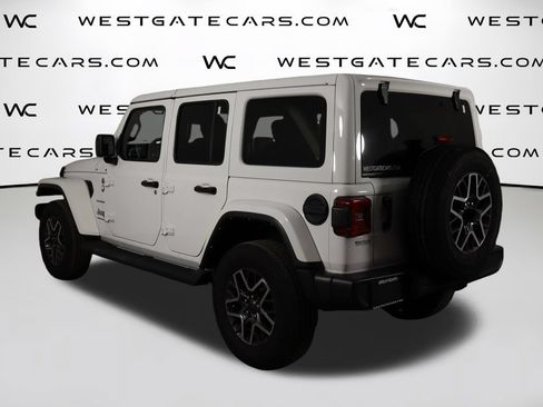 Used 2024 Jeep Wrangler Unlimited Sahara AWD/4WD image 43