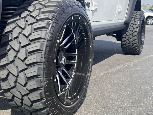 Used 2022 Jeep Wrangler Unlimited Sport image 10