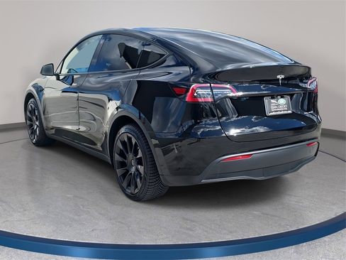 Used 2023 Tesla Model Y Long Range image 8