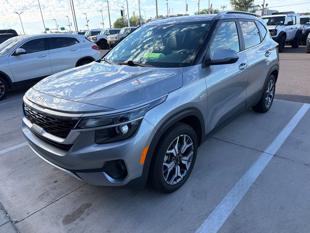 Used 2022 Kia Seltos EX AWD/4WD image 1