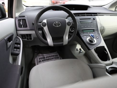 Used 2011 Toyota Prius Five image 13