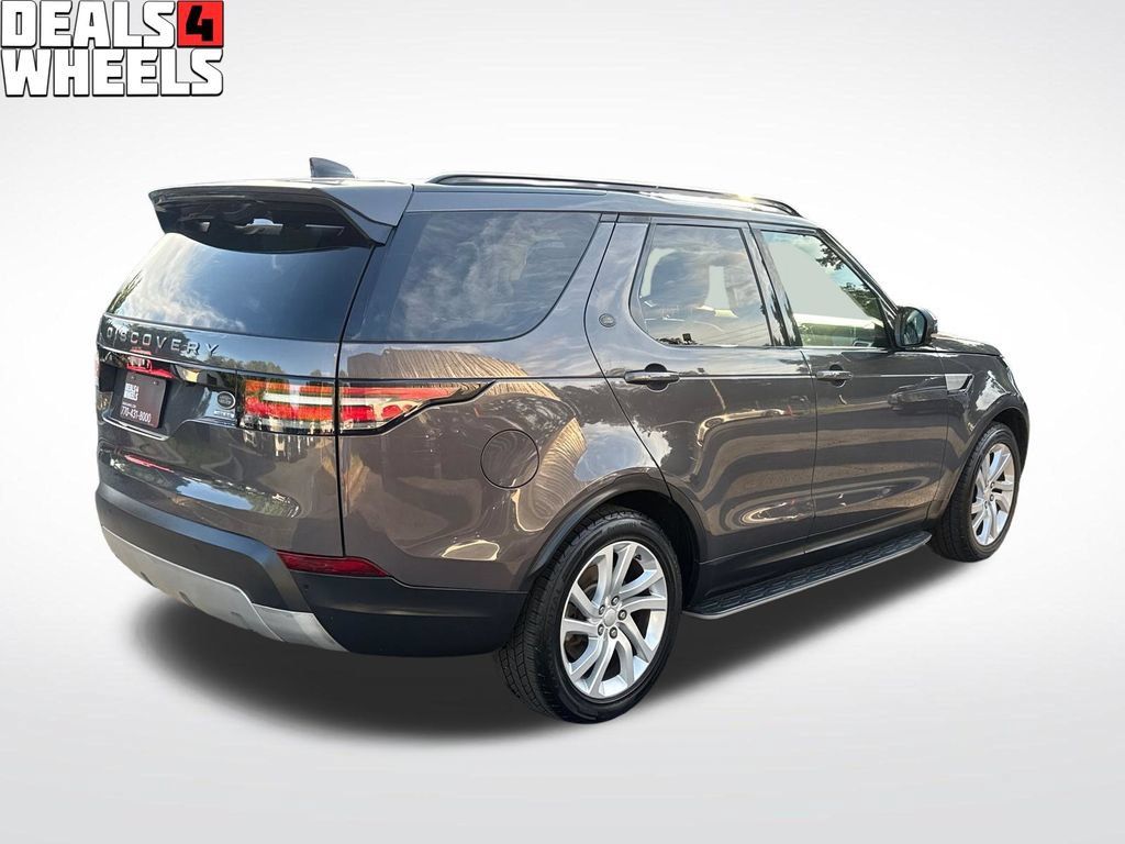 Used 2017 Land Rover Discovery HSE AWD/4WD image 5