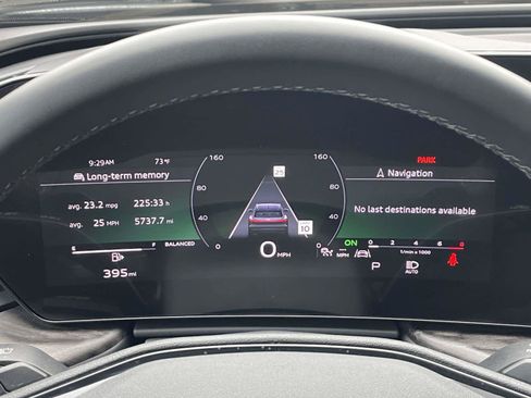 Certified 2025 Audi Q5 Premium Plus w/ Premium Plus AWD/4WD image 3