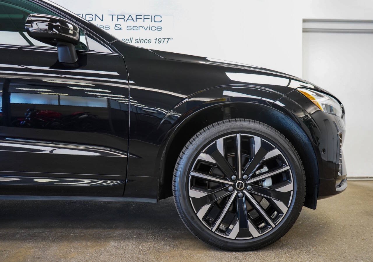 Used 2026 Volvo XC60 B5 Ultra AWD/4WD image 16