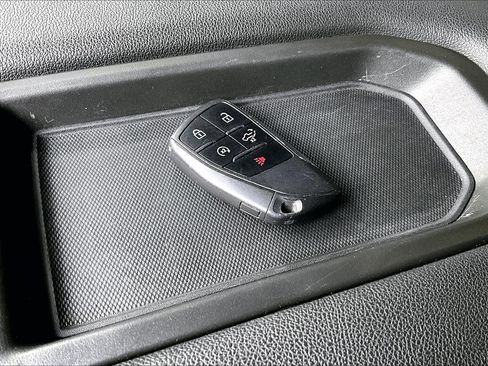 Used 2023 GMC Sierra 1500 SLE image 10