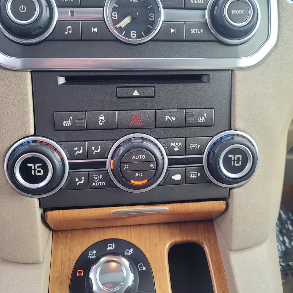 Used 2013 Land Rover LR4 HSE w/ HSE Pkg AWD/4WD image 21