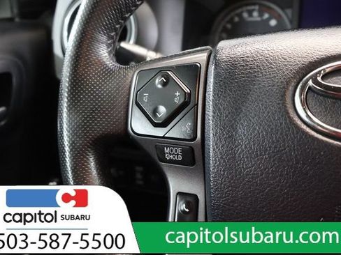 Used 2018 Toyota Tacoma TRD Sport w/ Technology Package AWD/4WD image 17