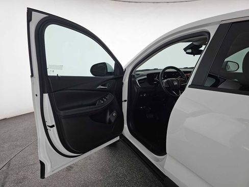 Used 2024 Buick Encore GX Preferred image 19