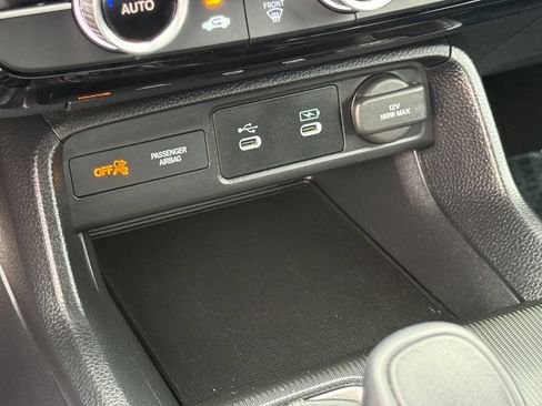 Used 2025 Honda Civic Sport image 24