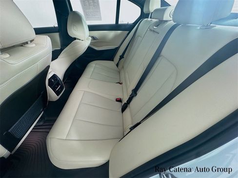 Used 2023 BMW 330i xDrive 330i xDrive w/ Premium Package image 25