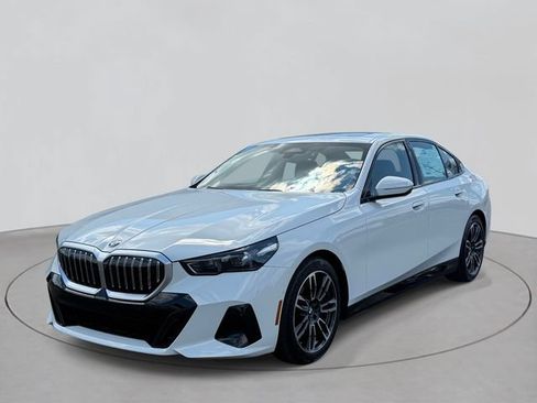 Used 2024 BMW 530i xDrive w/ M Sport Package AWD/4WD image 31