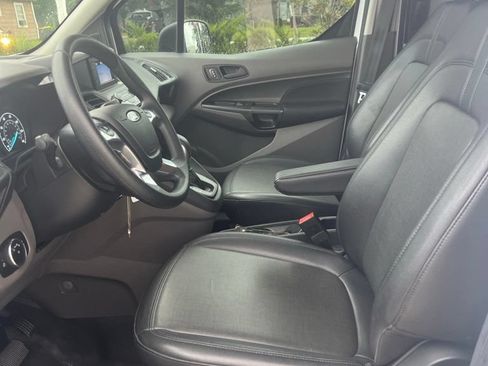 Used 2022 Ford Transit Connect XL FWD image 18