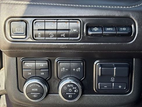 Used 2023 GMC Yukon Denali Ultimate w/ LPO, Floor Liner Package image 17