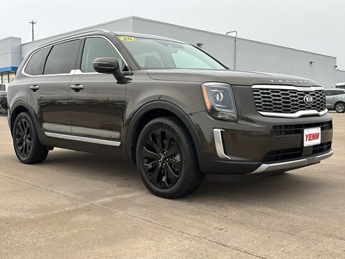 Used 2020 Kia Telluride S image 2