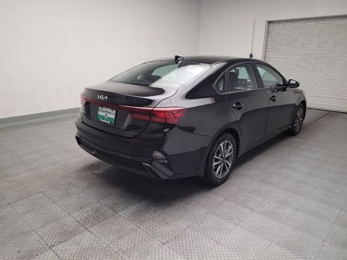 Used 2023 Kia Forte LXS w/ LXS Technology Package FWD image 9