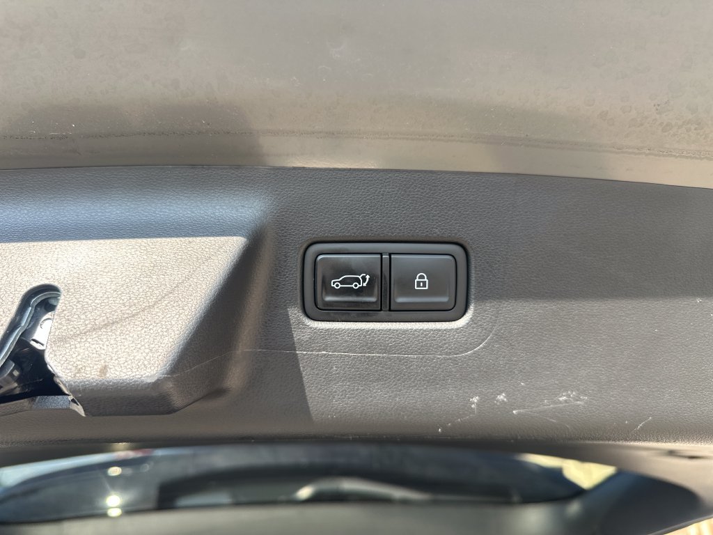 Used 2024 Hyundai Santa Fe SE FWD image 27
