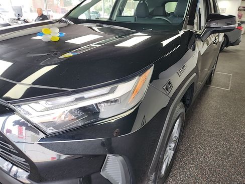 Certified 2025 Toyota RAV4 XLE AWD/4WD image 9