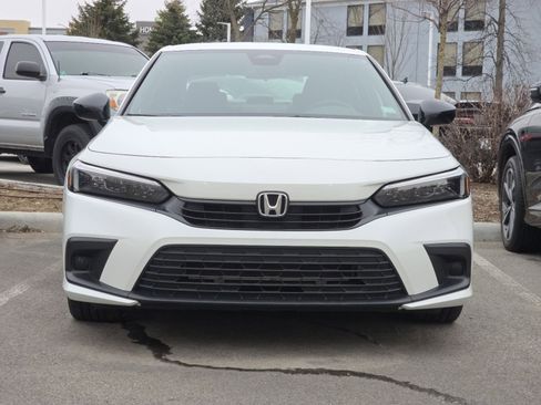 Certified 2023 Honda Civic Sport image 3