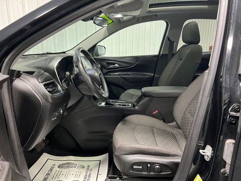 Used 2018 Chevrolet Equinox LT w/ Sun & Infotainment Package image 9