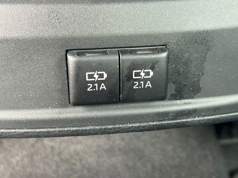 Used 2019 Toyota Avalon XSE image 21