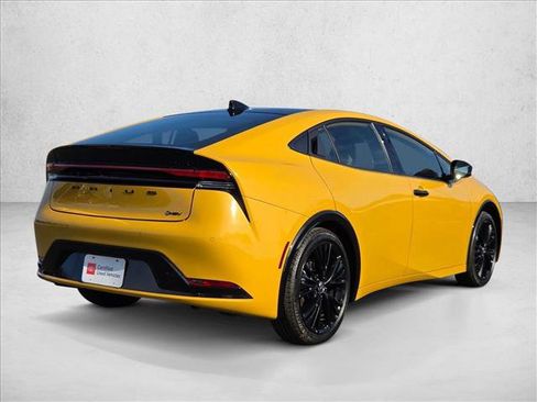 Certified 2025 Toyota Prius image 5