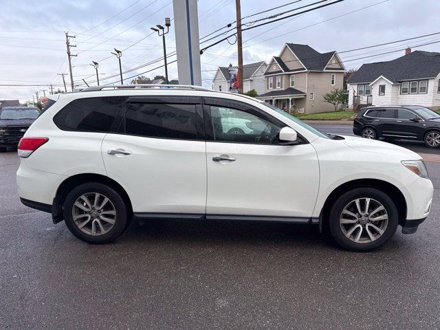 Used 2015 Nissan Pathfinder SV FWD image 5