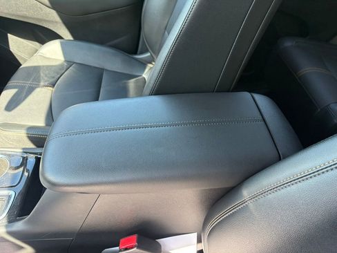 Used 2024 Chevrolet Equinox Premier w/ LPO, Floor Liner Package FWD image 26