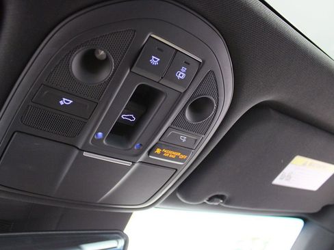 Used 2023 Genesis G70 2.0T w/ Sport Prestige Package image 16