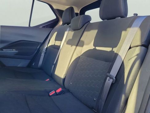 Used 2023 Nissan Kicks SV image 9